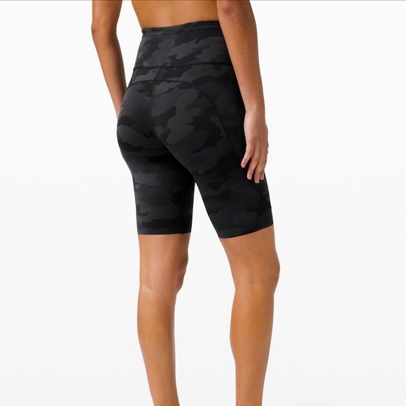 Lululemon Fast and Free Camo Biker Shorts - Picture 3 of 9